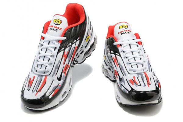 Nike Air Max Plus 3 (M) Black and Red Sneakers
