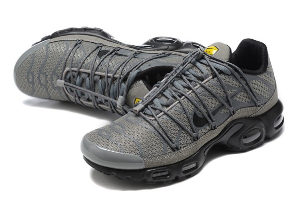 Nike Air Max Plus Utility (M) Grey Black Sneakers