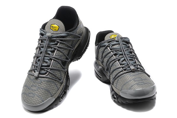 Nike Air Max Plus Utility (M) Grey Black Sneakers