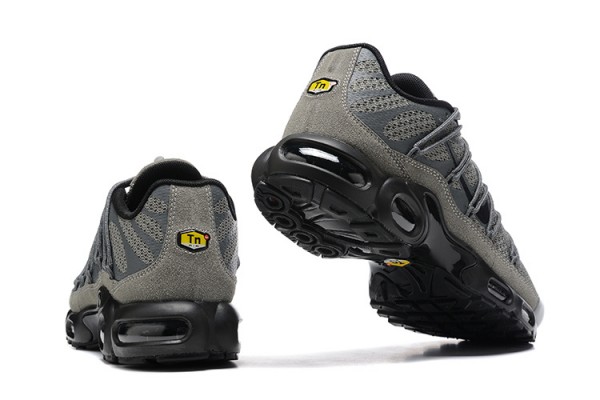 Nike Air Max Plus Utility (M) Grey Black Sneakers