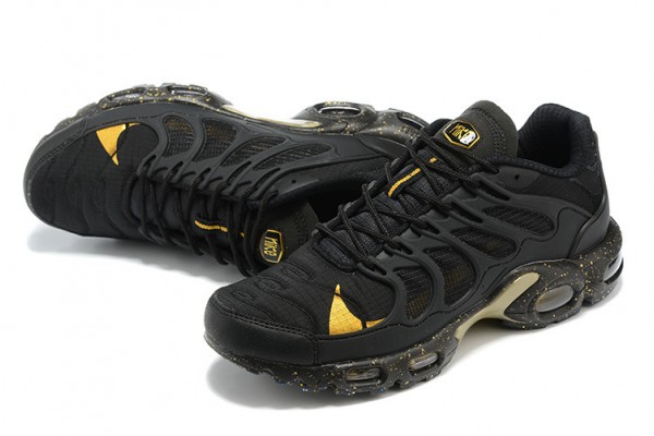 Nike Air Max Terrascape Plus (M) Black Yellow Sneakers